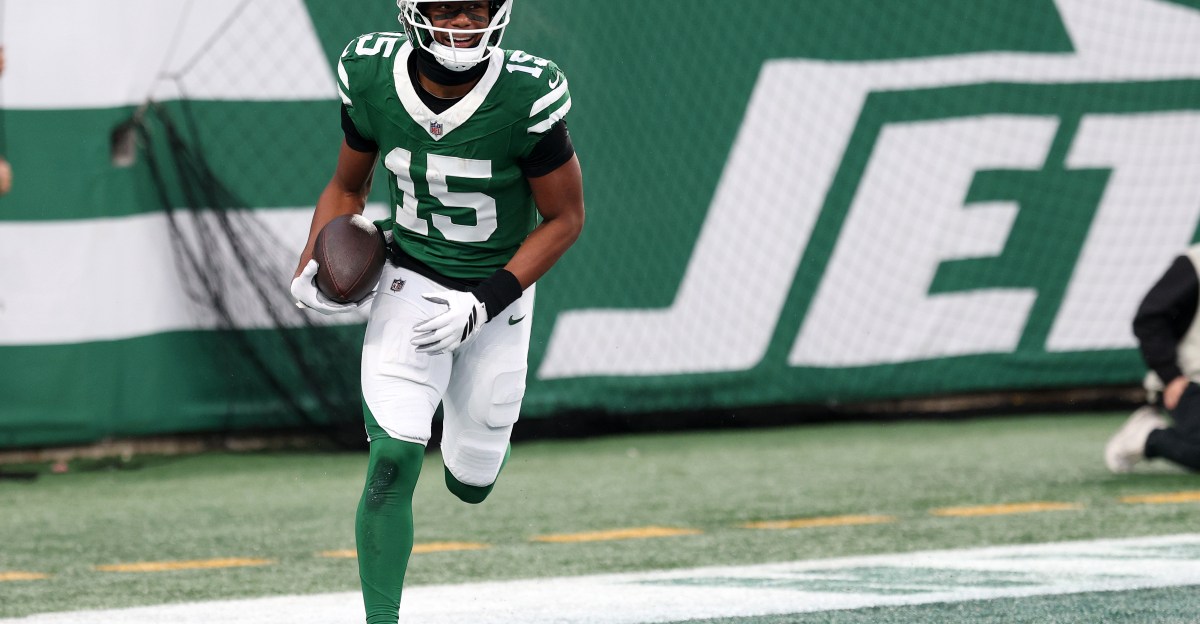 Jets Week 13 Game Balls: Adonai Mitchell, Special Teams Take Center Stage