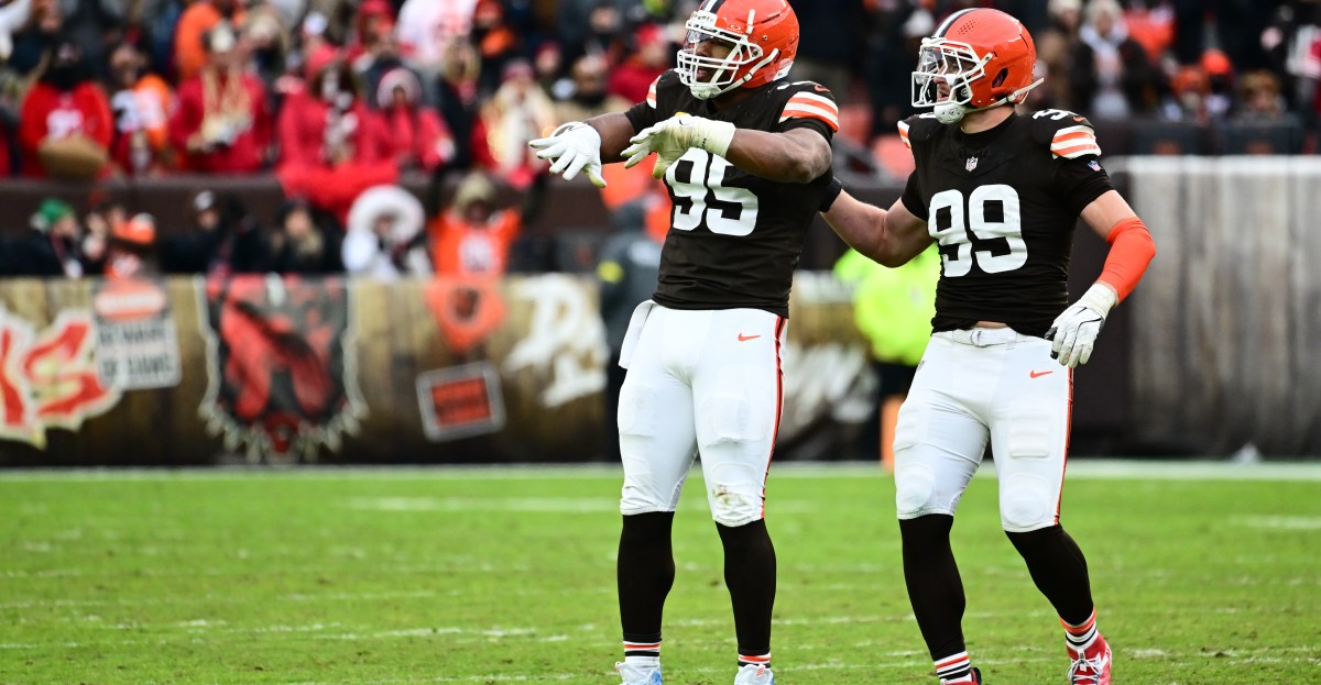 Daily Dawg Chow 12/17; Myles Garrett closing in on sack record, history
