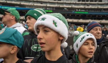 New York Jets News: Breece Hall believes in Aaron Glenn despite playoff drought