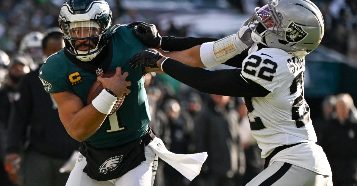 Reviewing the Las Vegas Raiders’ 31-0 loss to the Philadelphia Eagles