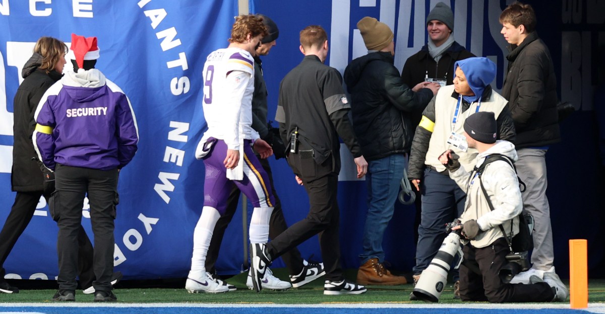 X-Rays Negative on J.J. McCarthy’s Hand