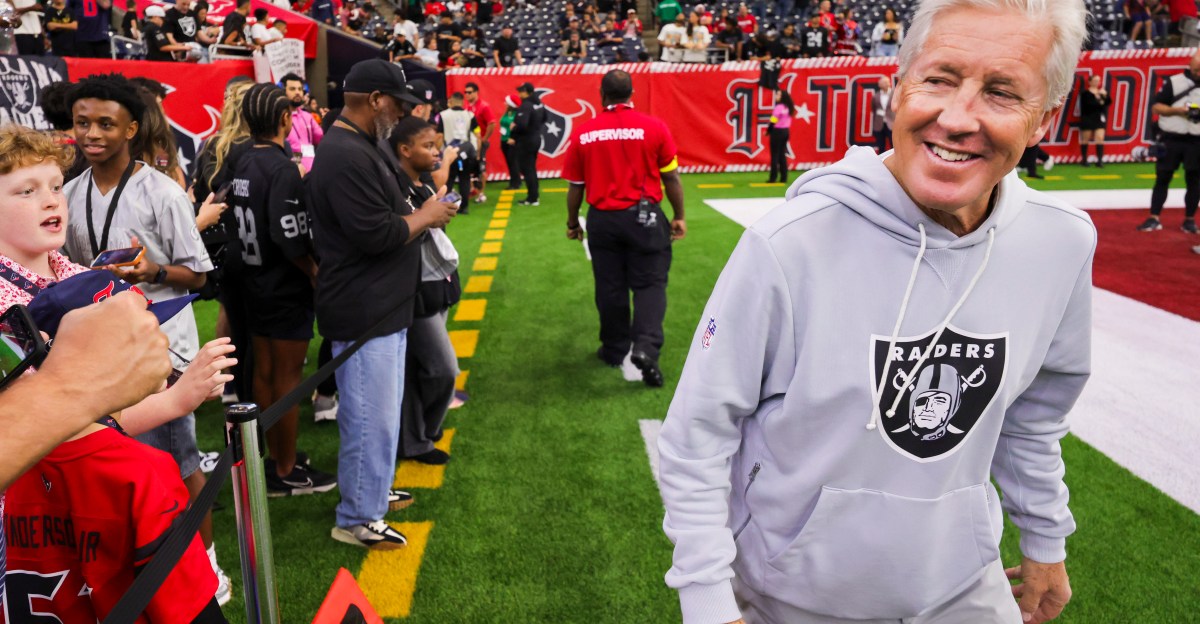 A tie would be a fitting result for Las Vegas Raiders, New York Giants Week 17 matchup