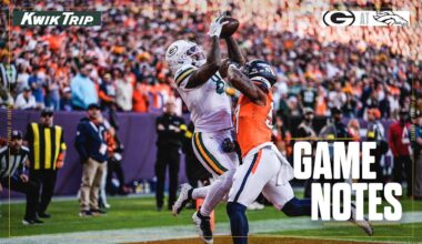 Josh Jacobs endures on injury-riddled day for Packers