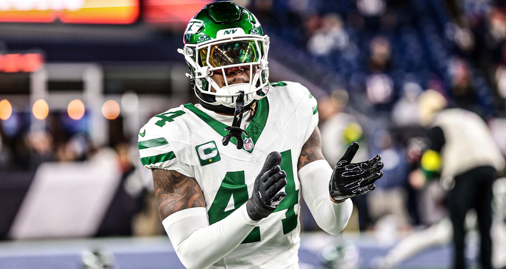 Aaron Glenn pushes back on criticism of two underperforming Jets