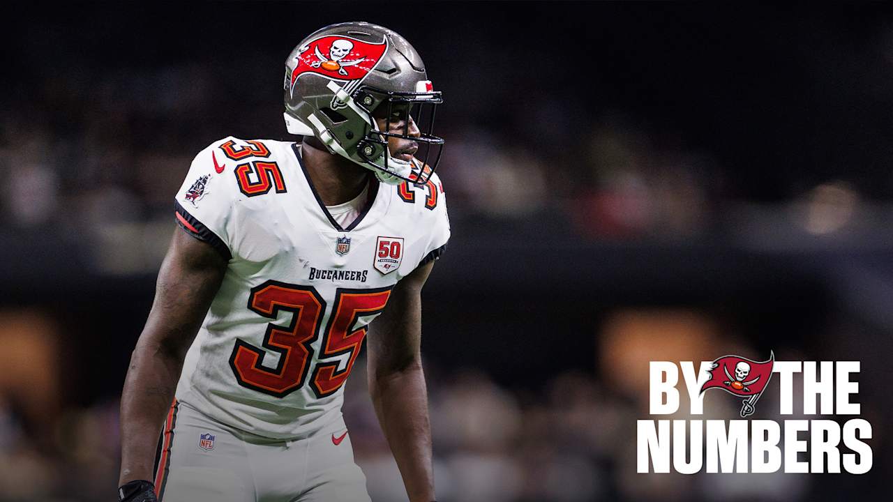 Jamel Dean Clamping Down on Opposing Receivers