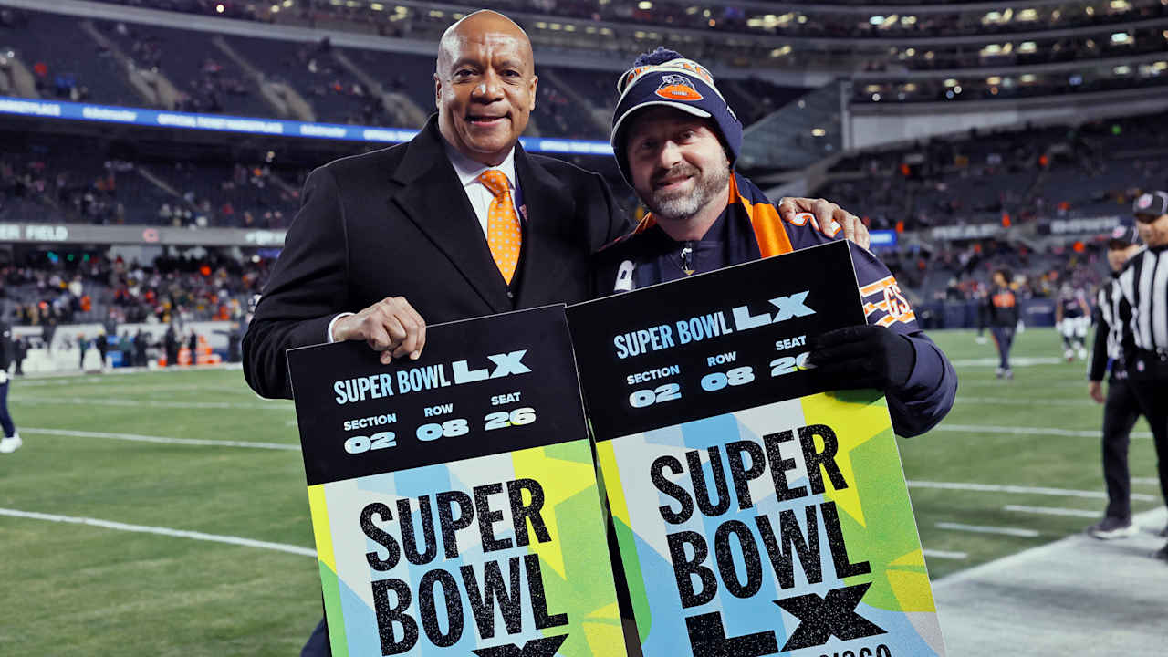 Bears recognize Inspire Change Changemaker Matt DeMateo, surprise him with Super Bowl tickets