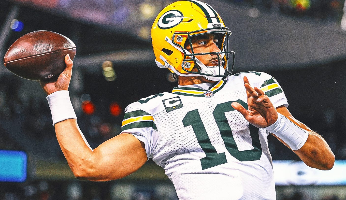 Packers QB Jordan Love Being Evaluated for Concussion vs. Bears