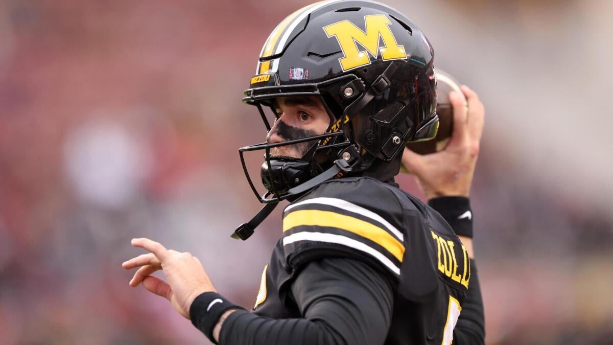 College football bowl game odds, 2025-26 CFP picks, bets, predictions from proven model