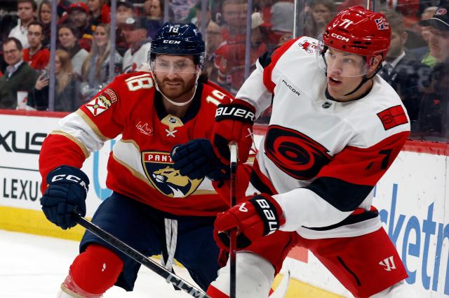 Kunin and Lundell score during Panthers' 5-goal 3rd period in 5-2 win over Hurricanes :: WRALSportsFan.com