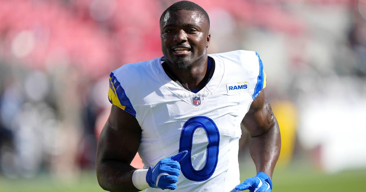 Rams’ Byron Young Returns to Dollar General as Partner, Six Years After Working There | News