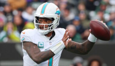 Week 15 Fantasy Advice for Tua Tagovailoa, Jaylen Wright, Ollie Gordon II, Jaylen Waddle, and Others