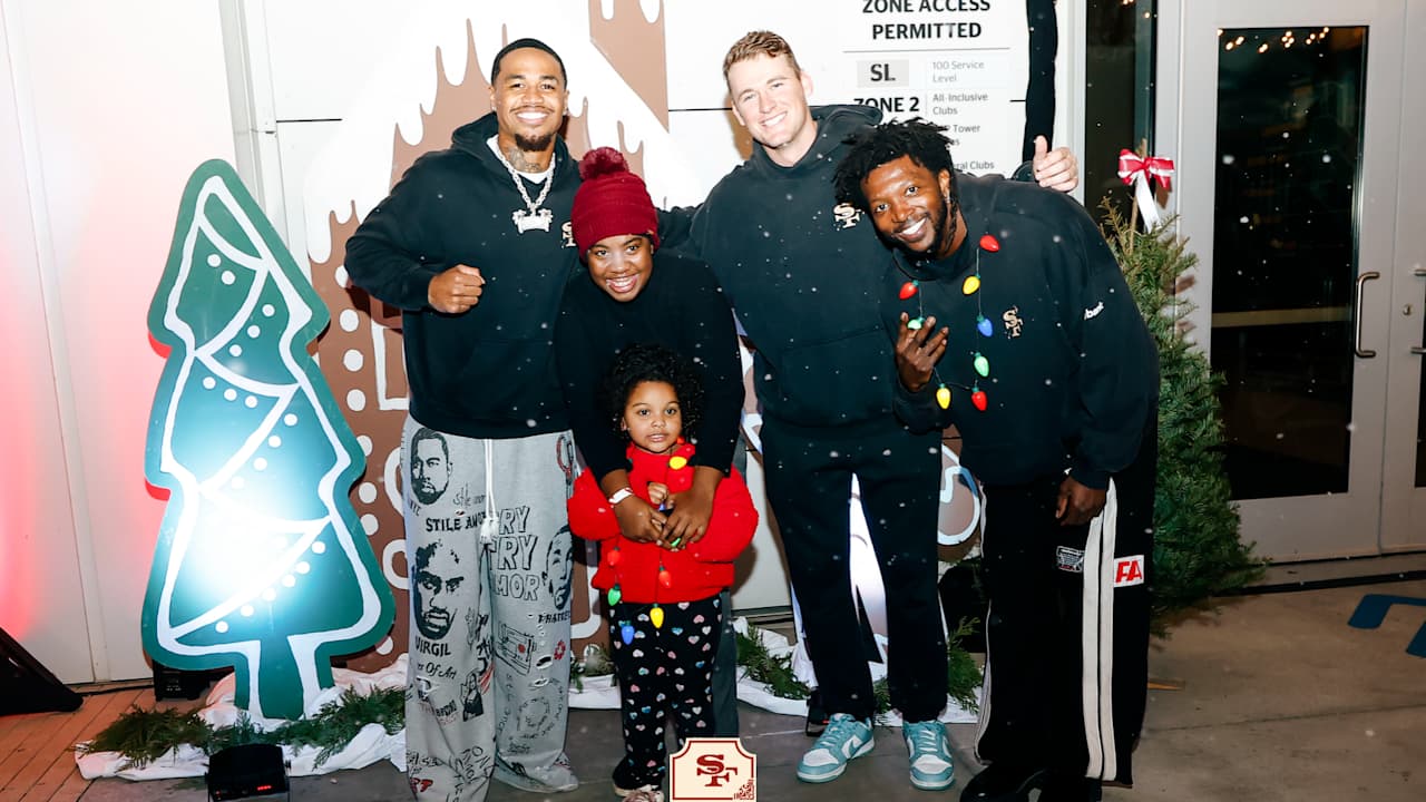 49ers Host Annual 'Hope for the Holidays' Event 🎄