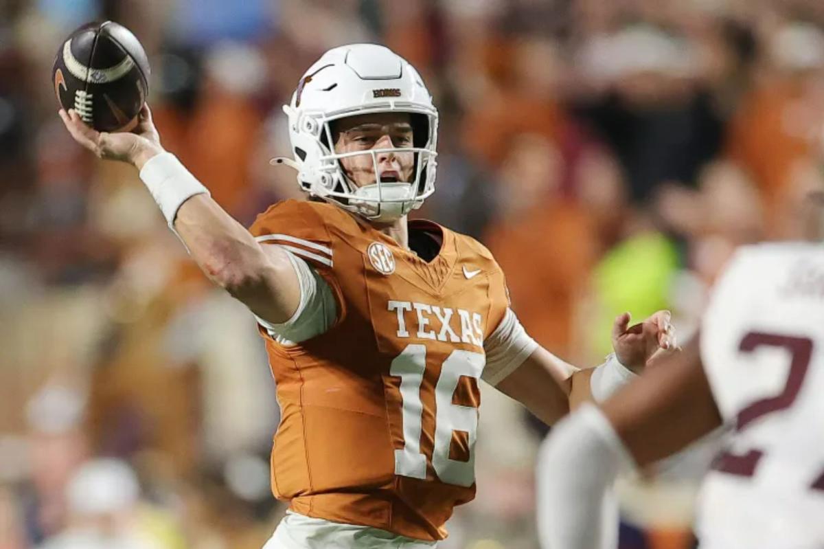 Arch Manning eschewing 2026 NFL Draft for a Texas return