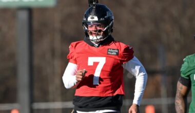 Justin Fields’ Jets season takes another miserable turn with sudden injury