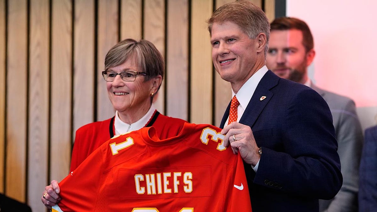 Clark Hunt at the relocation announcement