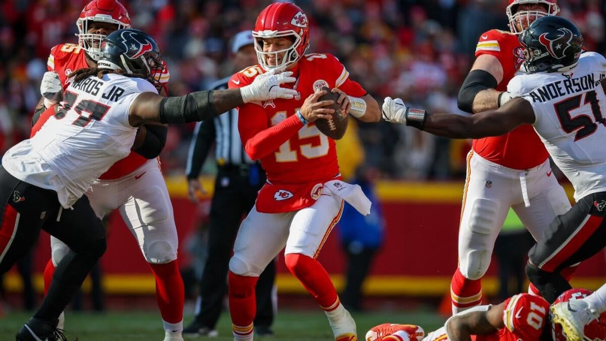 NFL Week 14 picks: Texans bury Chiefs as multiple underdogs pull outright upsets