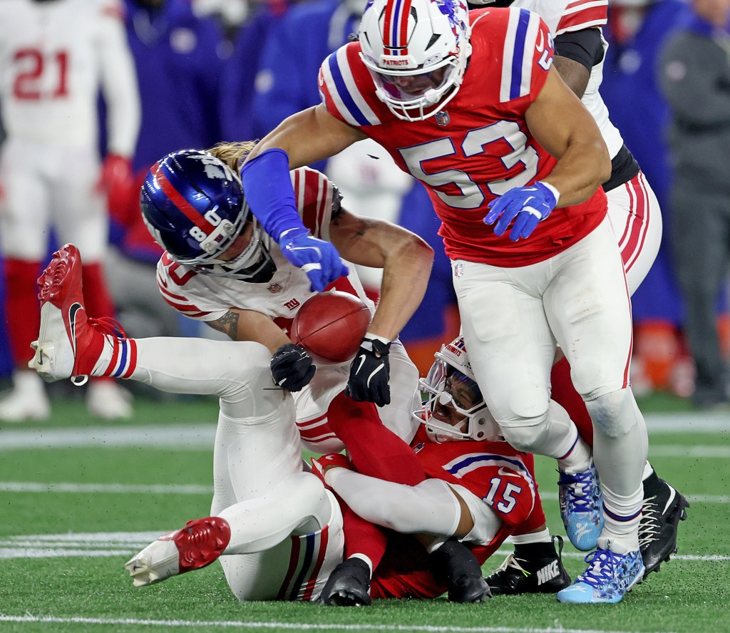 Patriots head coach Mike Vrabel defends Christian Elliss' big hits