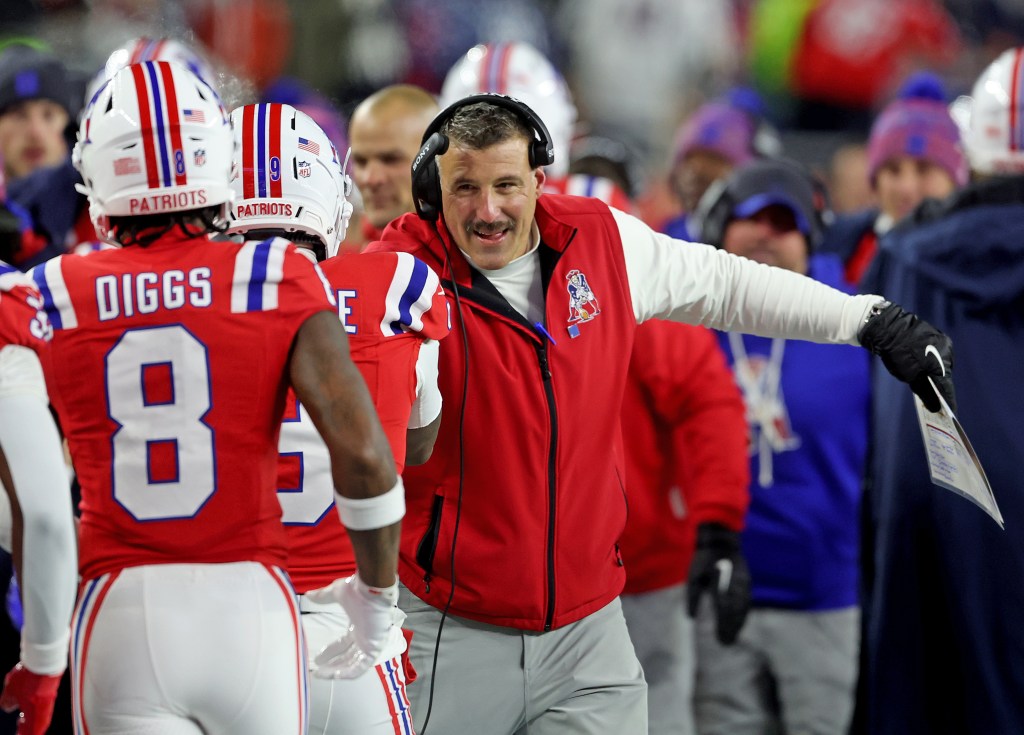 Mike Vrabel's message to Patriots as they go into late bye week