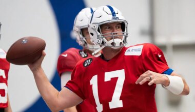 Warren Moon gives advice to Philip Rivers ahead of NFL return