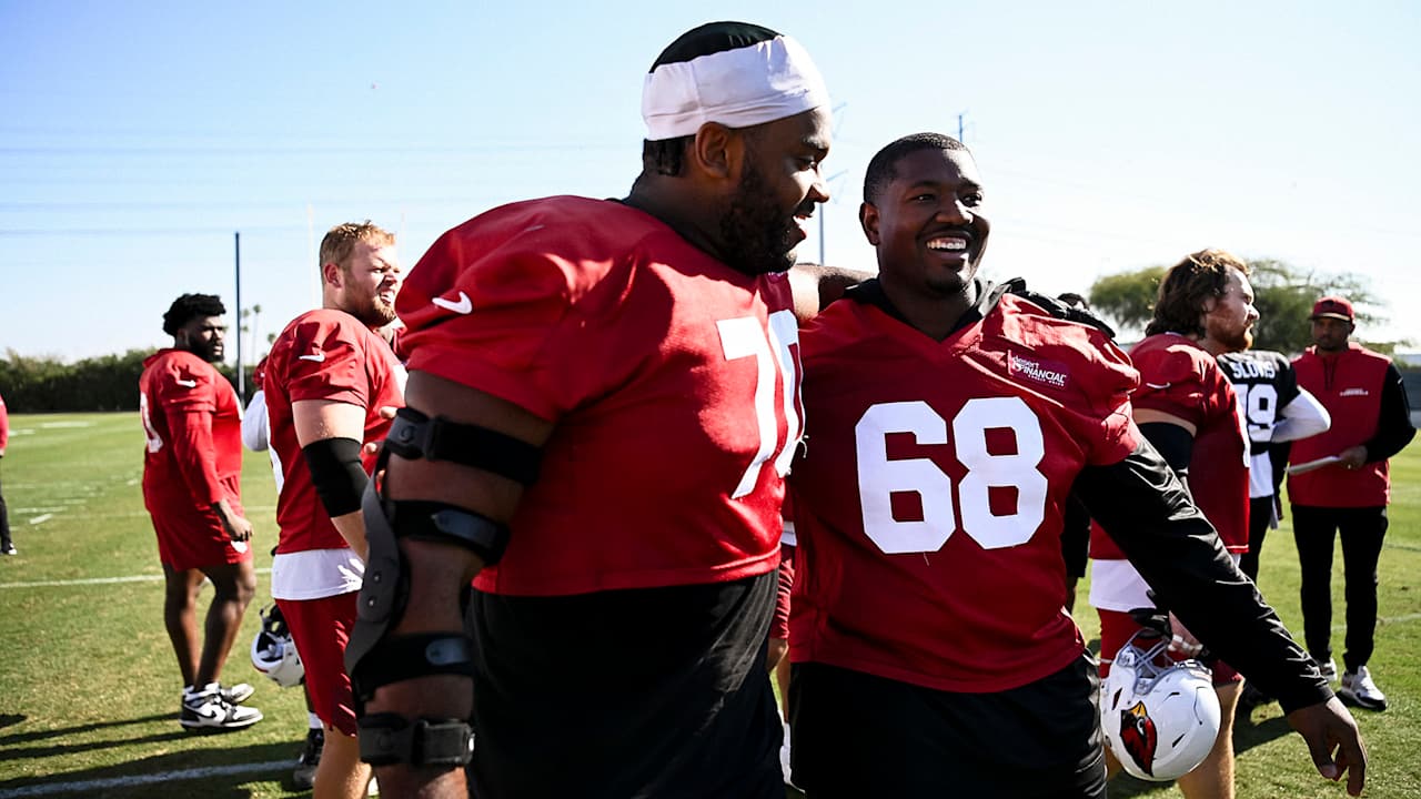 Kelvin Beachum Named 2025 Cardinals Walter Payton Man Of Year