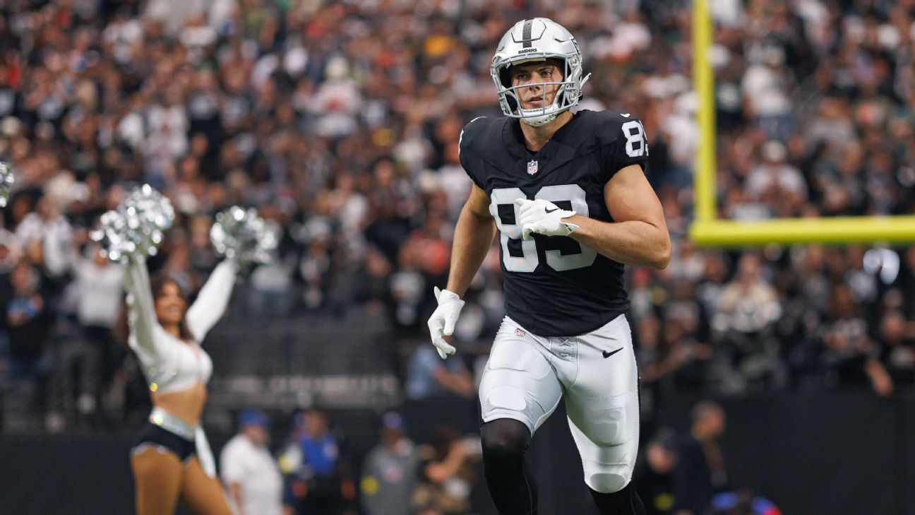 What makes Brock Bowers elite, plus why Raiders must maximize his prime