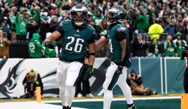 Will Eagles clinch NFC East? Bears break through vs. Packers? How to bet the games, plus DFS picks