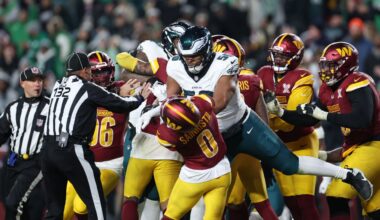 Eagles' 2-point conversion ignites brawl; Sirianni defends play