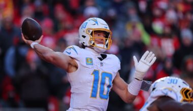 Will Texans-Chargers and Ravens-Packers be low-scoring affairs Saturday?