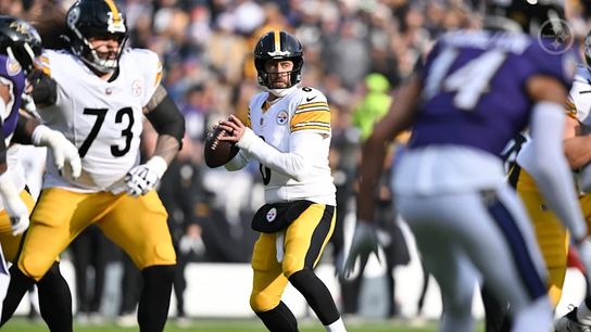 Steelers quarterback Aaron Rodgers (8) during a regular season matchup between the Pittsburgh Steelers and Baltimore Ravens.