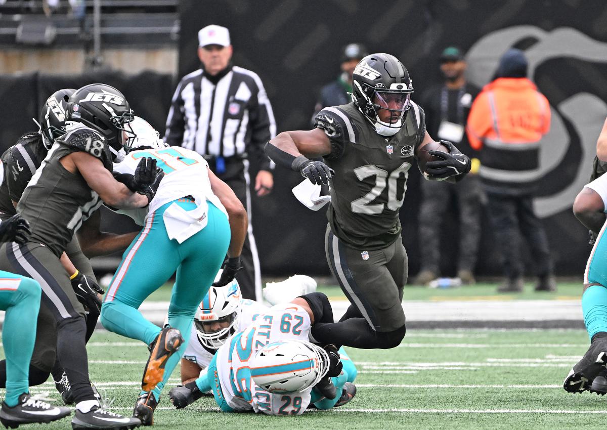 Nothing will change until Jets fix painfully obvious — and it's more than the QB