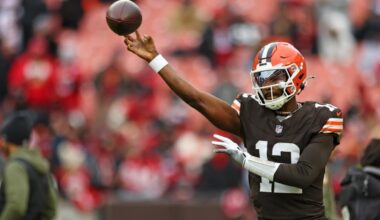 Week 14 NFL picks, score predictions, best bets today from self-learning AI