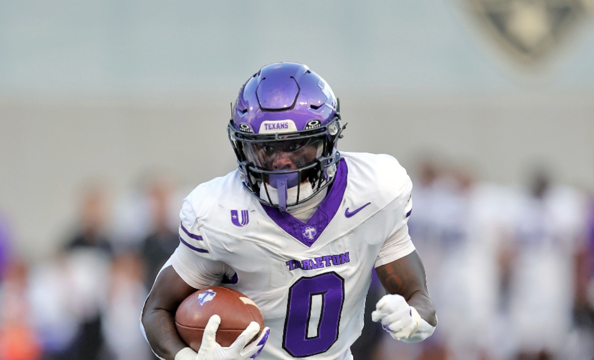 Tarleton State Player Jumps Into Transfer Portal At Halftime Of Playoff Game