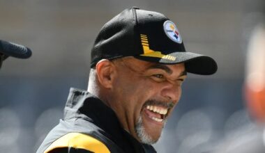 Steelers' Teryl Austin Calls Out Chuck Clark For Multiple Failed Chances Despite Week 16 Win (Steelers News)