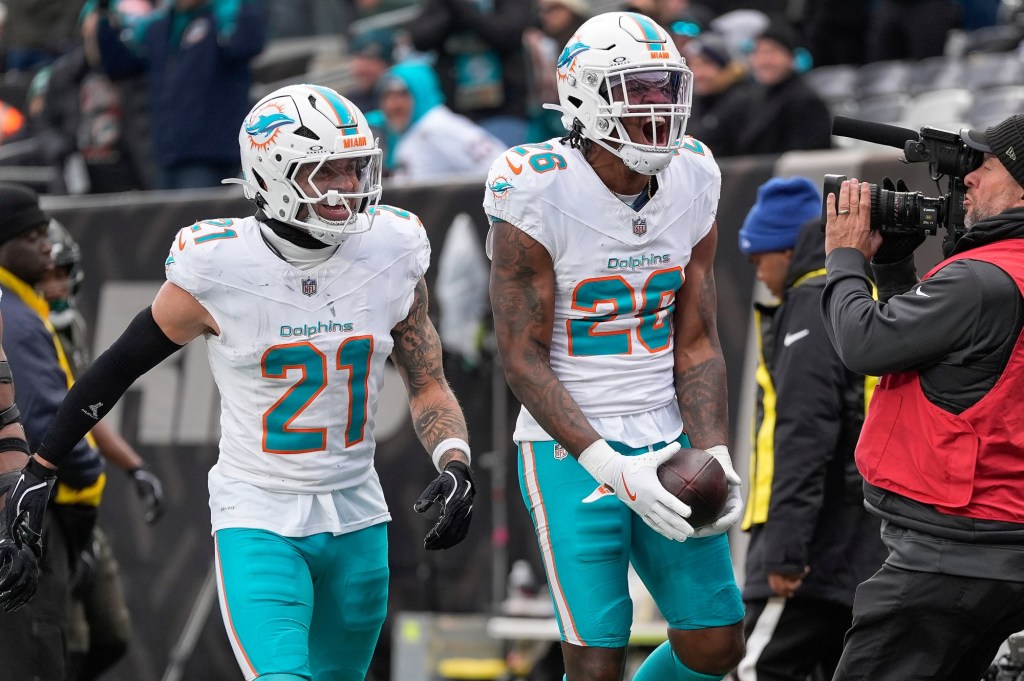 Dolphins' Rasul Douglas is AFC Defensive Player of the Week