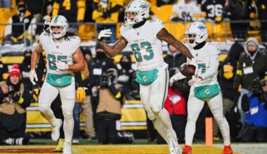 Dolphins-Buccaneers prop bets: Darren Waller, De'Von Achane