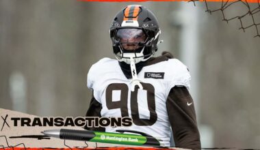 Browns elevate DE K.J. Henry