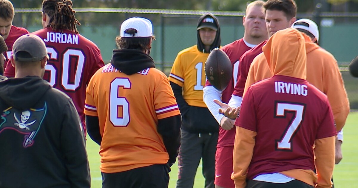 Bucs battle Panthers for NFC South crown