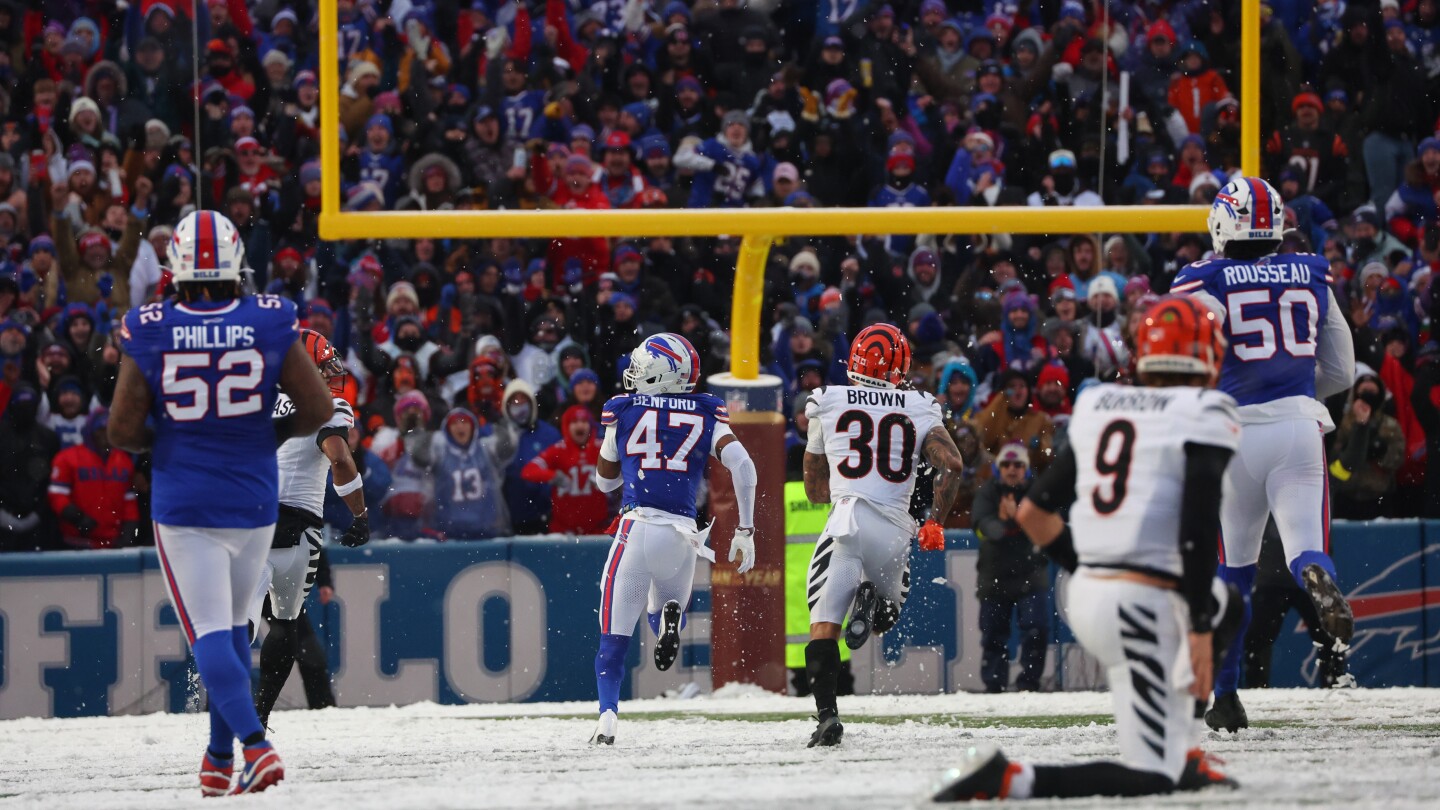 Bills rally past Bengals thanks to Allen and big plays on defense