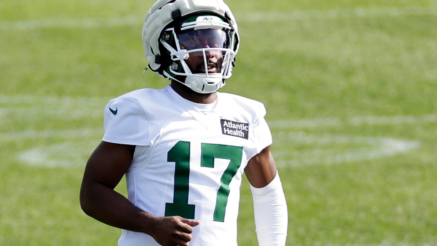 Person of interest is in custody after shooting of New York Jets' Kris Boyd