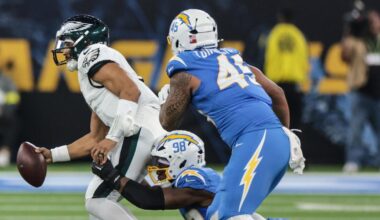 How the Chargers' defense stymied Jalen Hurts and the Eagles