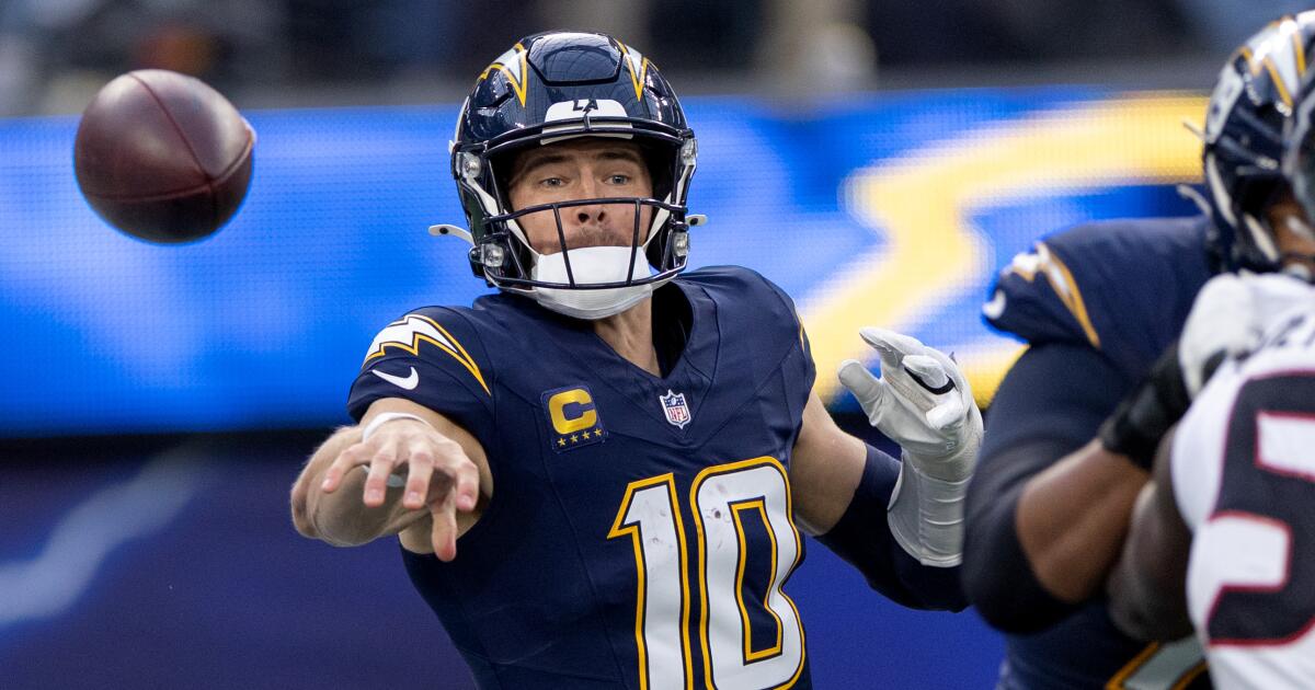 Justin Herbert won't play in Chargers' regular-season finale