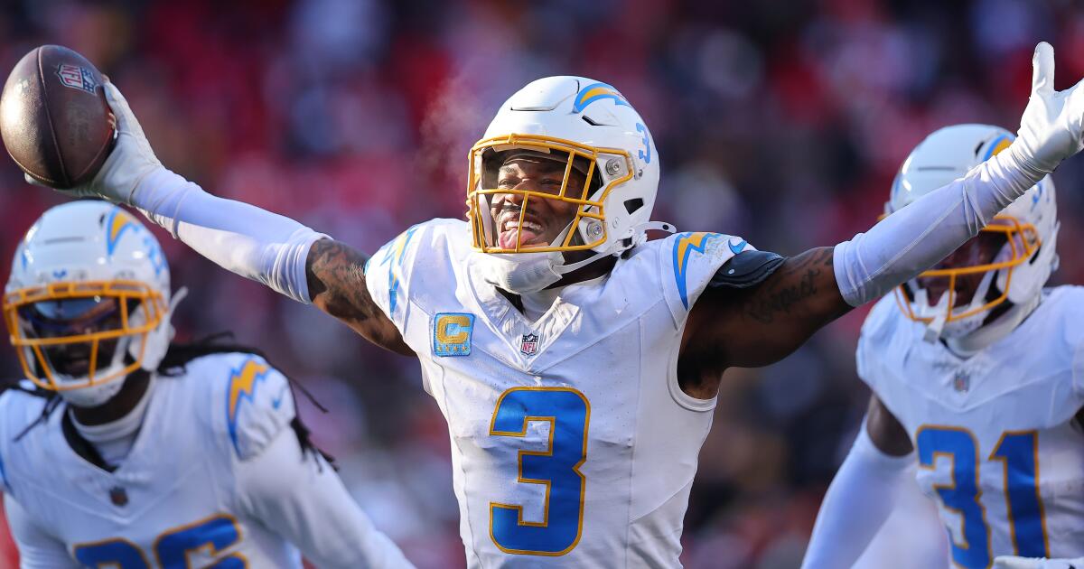 Veteran leadership at forefront of Chargers' late-season surge