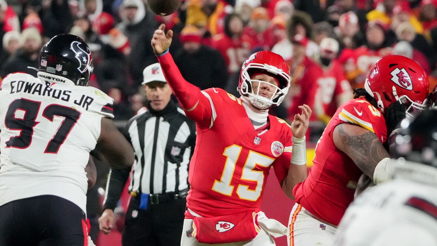 Chargers vs. Chiefs prediction: Odds, expert picks, QB matchup, injury update, betting trends, and stats
