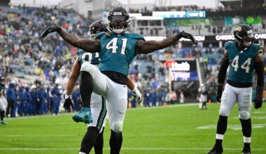 Daniel Jones hurt in Jaguars' 11th consecutive home win against the Colts, 36-19