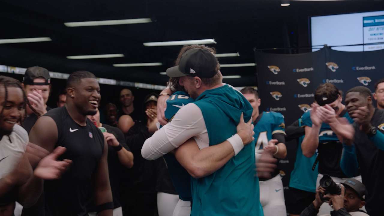 Liam Coen Victory Speech After 36-19 Win vs. Colts