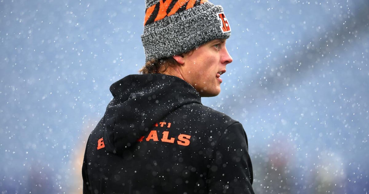 NFL Week 14 scores, live updates: Inactives, playoff standings, predictions, odds and latest news