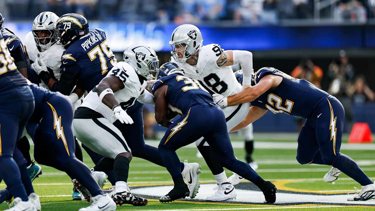 Raiders stumble with missed chances as Chargers seal season sweep