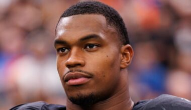 Denver Broncos v Las Vegas Raiders - NFL 2025