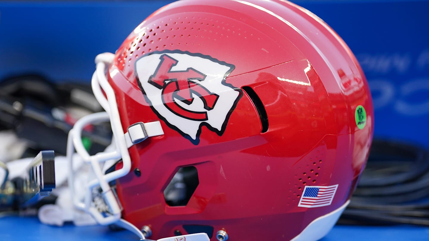 Jets Sign Three, Including Ex-Chiefs WR Mac Dalena