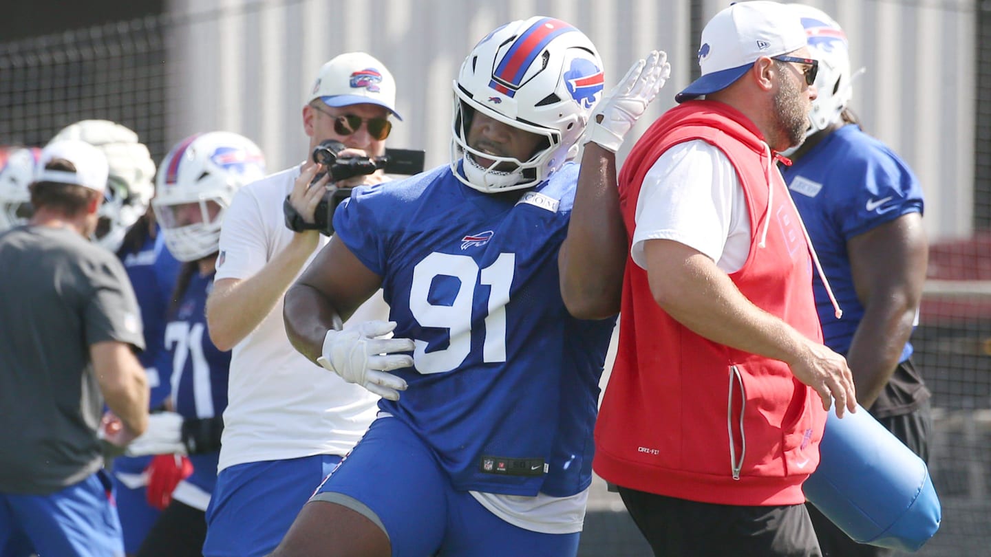 Ed Oliver gives inspiring health update for Bills' Divisional matchup vs. Broncos